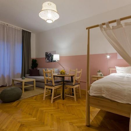 Studio Next To Kiraly Street Kd11 Leilighet Budapest Eksteriør bilde